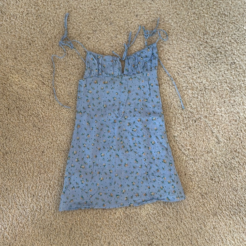 Princess Polly mini dress. Size 2 color blue with tiny flowers.